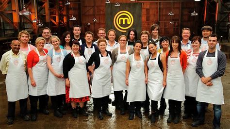 Masterchef season 3 contestants - Sep 14, 2022 · Season 12 of MasterChef (titled as MasterChef: Back to Win) aired on FOX between May 25, 2022 and September 14, 2022, featuring the return of contestants from previous seasons to have a second chance to win. Dara Yu, who was the runner-up from Junior Season 1, was the winner of the season and was awarded with The MasterChef trophy, Viking Range kitchen appliances set, and a salary of $250,000 ... 